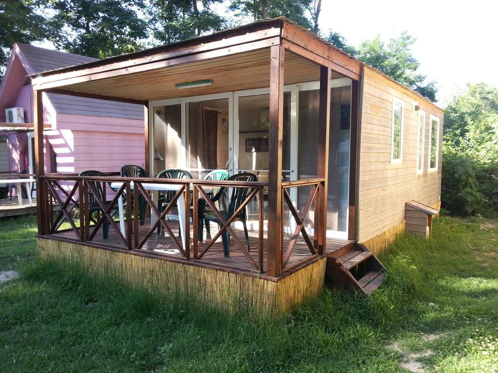 Camping Bellerive Montfrin Rom bilde