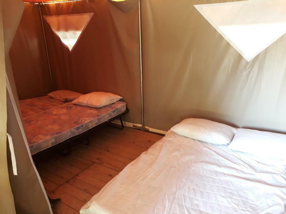 Camping Bellerive Montfrin Eksteriør bilde